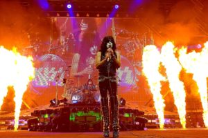 KISS  – opening night of END OF THE ROAD TOUR complete show, *fan filmed video* & SET LIST – Vancouver 1/31/19