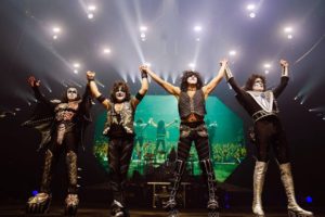  KISS – official clips and fan filmed videos from their show in Milwaukee, WI on 3/1/19