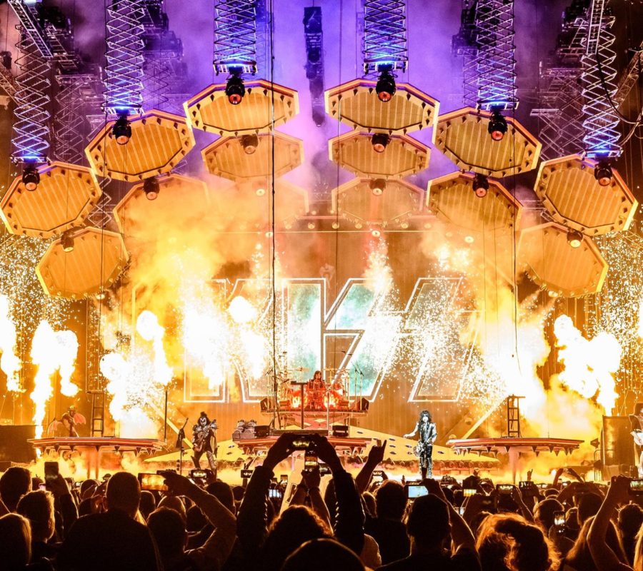 KISS – 2 complete shows from Mohegan Sun, CT & Wells Fargo Arena, Philadelphia, PA 2019