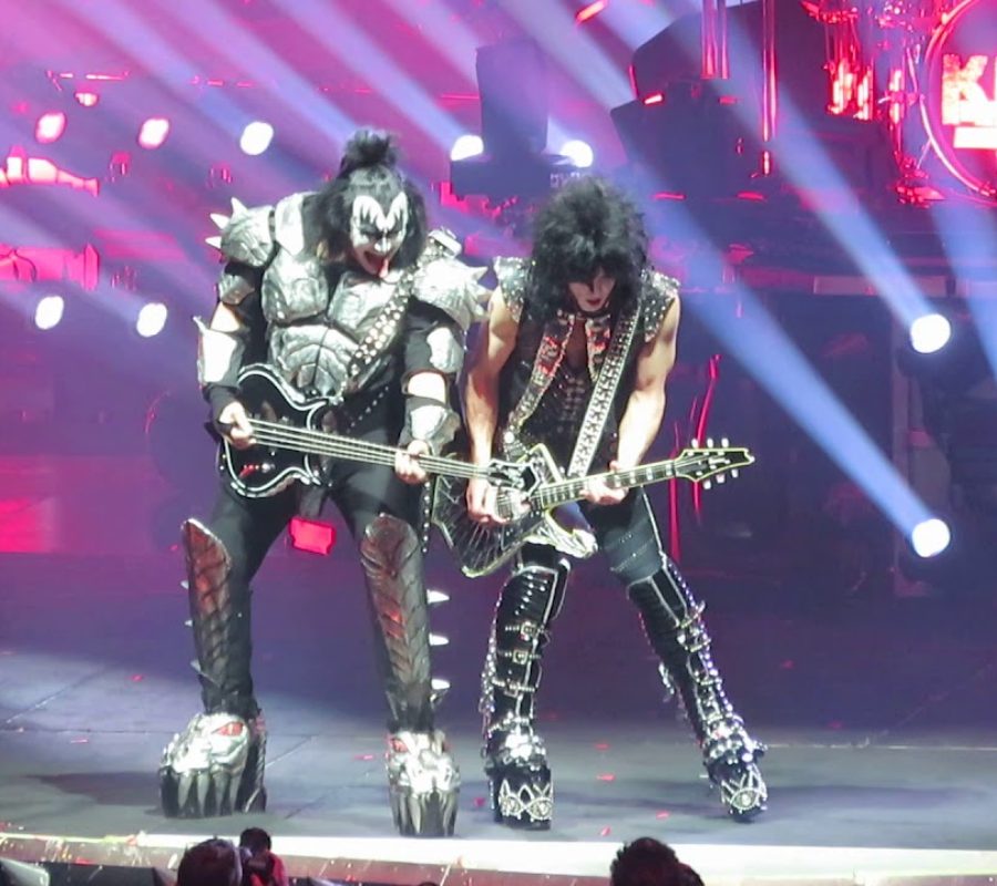 KISS – official clip and fan filmed videos from Columbus, OH 3/16/19