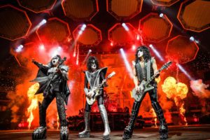 KISS – 2 official clips & fan filmed videos from the Scotia Bank Arena in Toronto, Ontario, Canada on August 17, 2019 #kiss #endoftheroad #endoftheroadtour