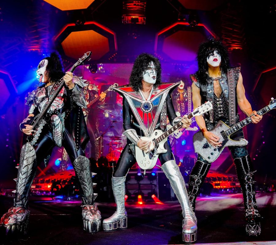 KISS – 1 official clip & fan filmed videos from Saint Petersburg, Ice Palace, Prospekt Pyatiletok, Russia June 11, 2019