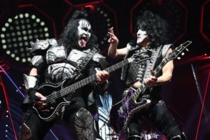 KISS – Celebrate ALIVE! II with special release – play a secret private club gig and play shows on the recent KISS Kruise #KISS #EndOfTheRoadTour