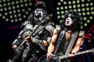 KISS – official clips & fan filmed videos from the Mechanics Bank Arena in Bakersfield, CA on March 2, 2020 #kiss #EndOfTheRoad #theendisnear