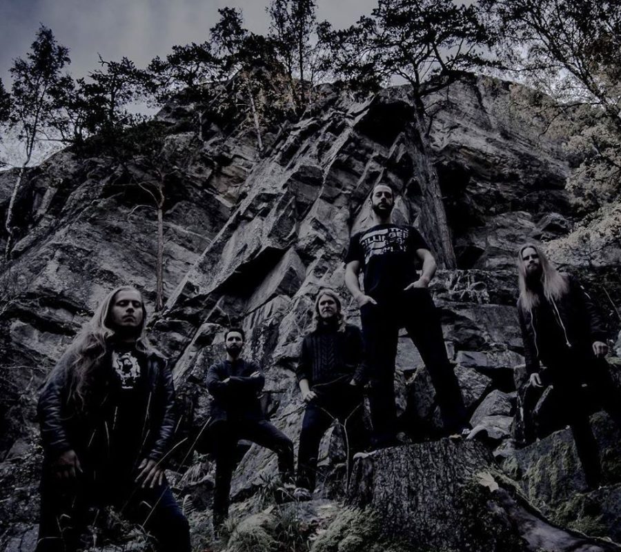 DESCEND –  release new single/video for the song “BLOOD MOON” #descend