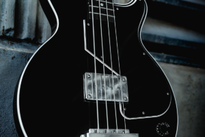 GENE SIMMONS & GIBSON – Introducing the Gene Simmons EB-0 Bass #KISS #GeneSimmons #Gibson